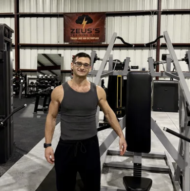 Louis Antonelli, founder and coach of Wholesome Fitness